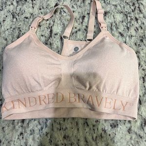 Kindred bravely nursing bra  like new